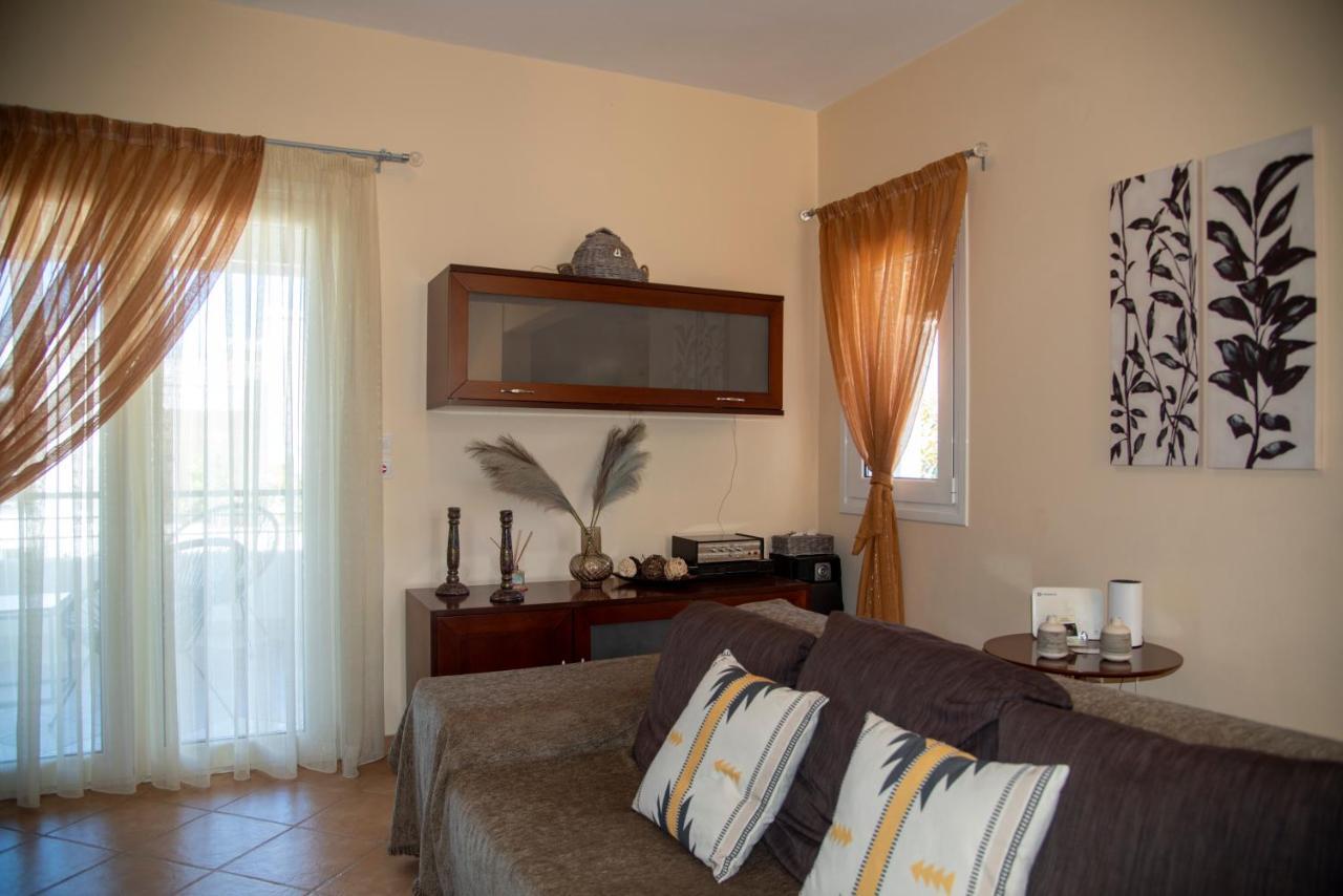 Dimitris Corinthian Villa Vrachati Exterior photo